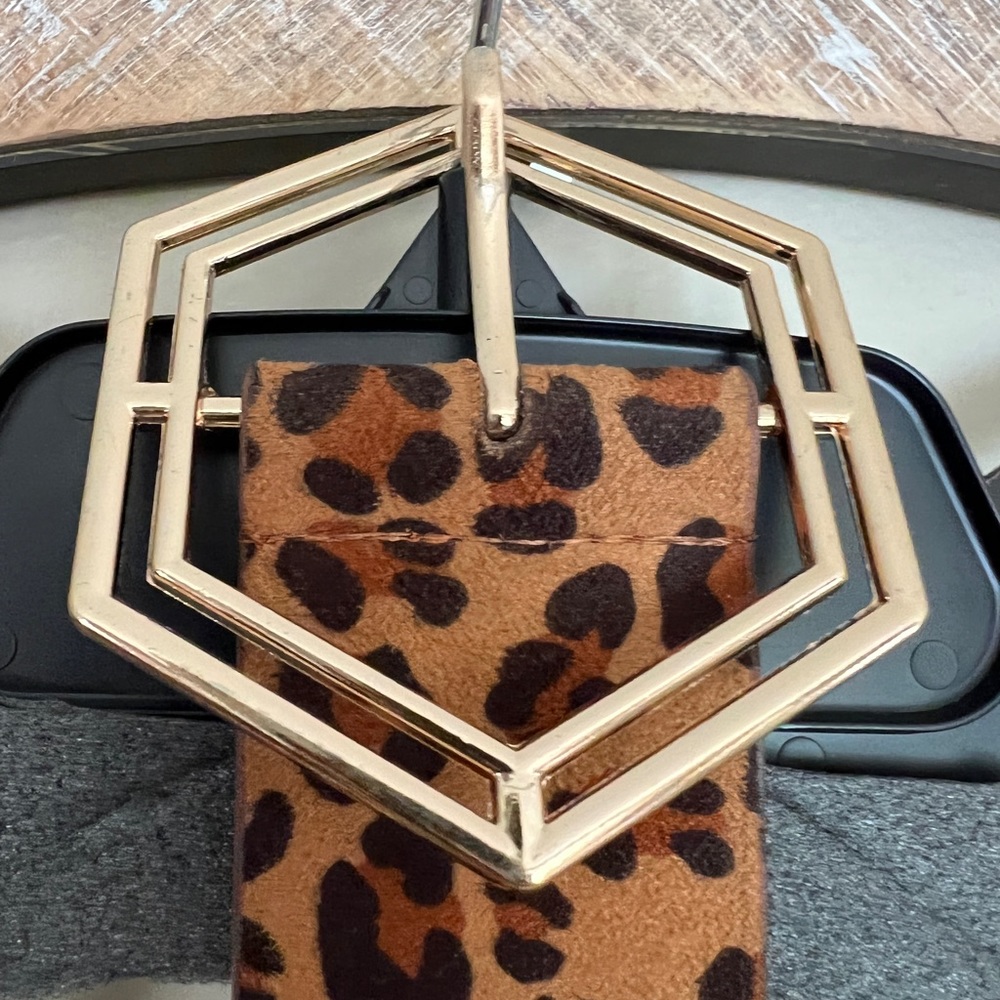 Cheetah belt